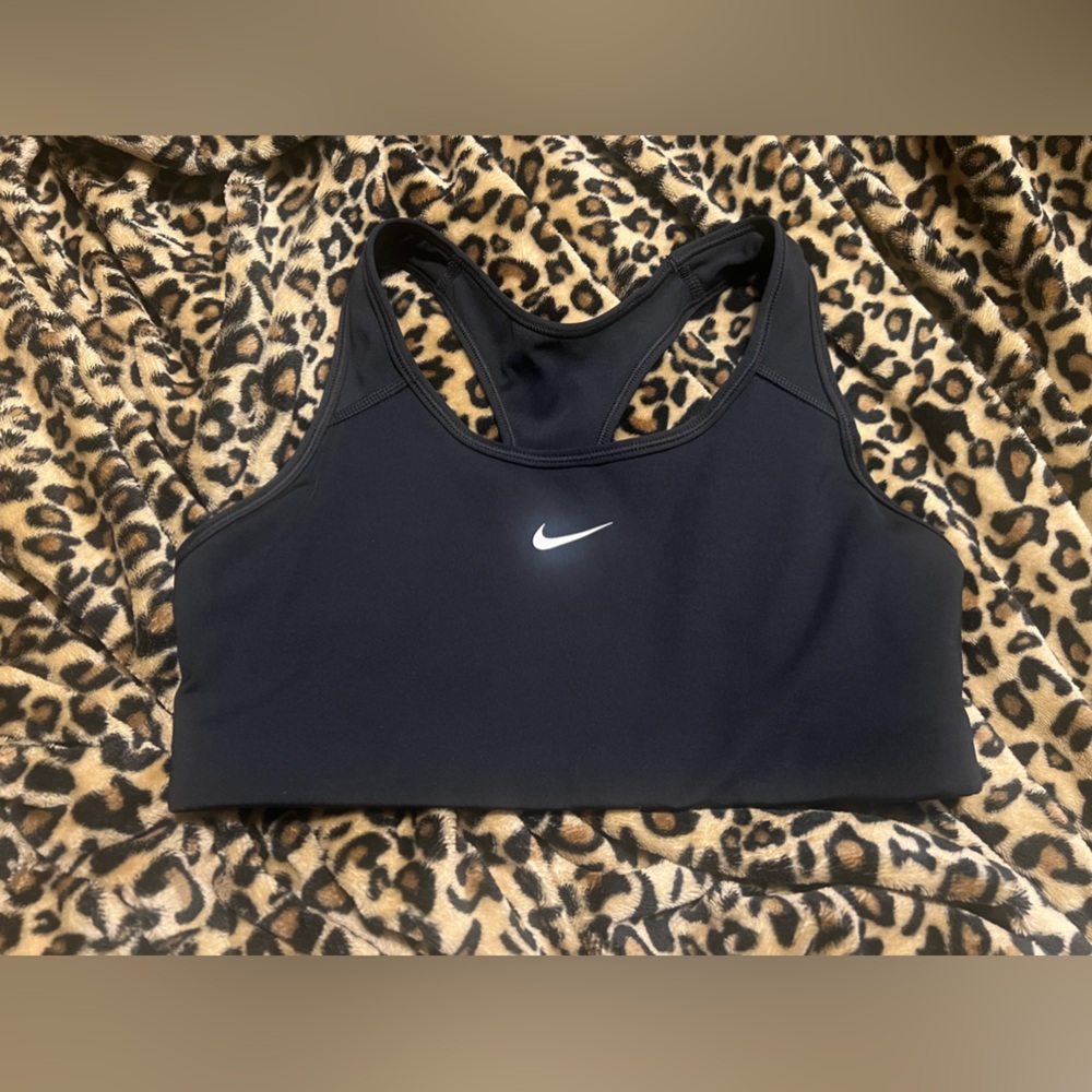 Nike Dri-Fit Sports Bra w/o Padding | Women’s Size Medium | Like New